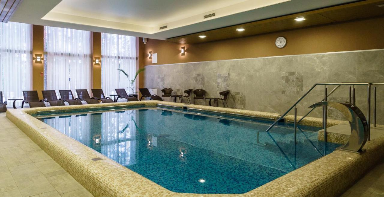 Isloch Park Otel Rakaw Dış mekan fotoğraf