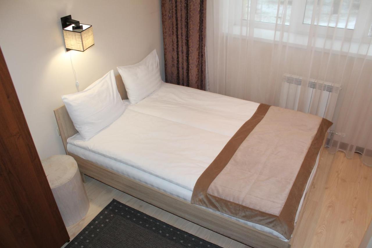 Isloch Park Otel Rakaw Dış mekan fotoğraf